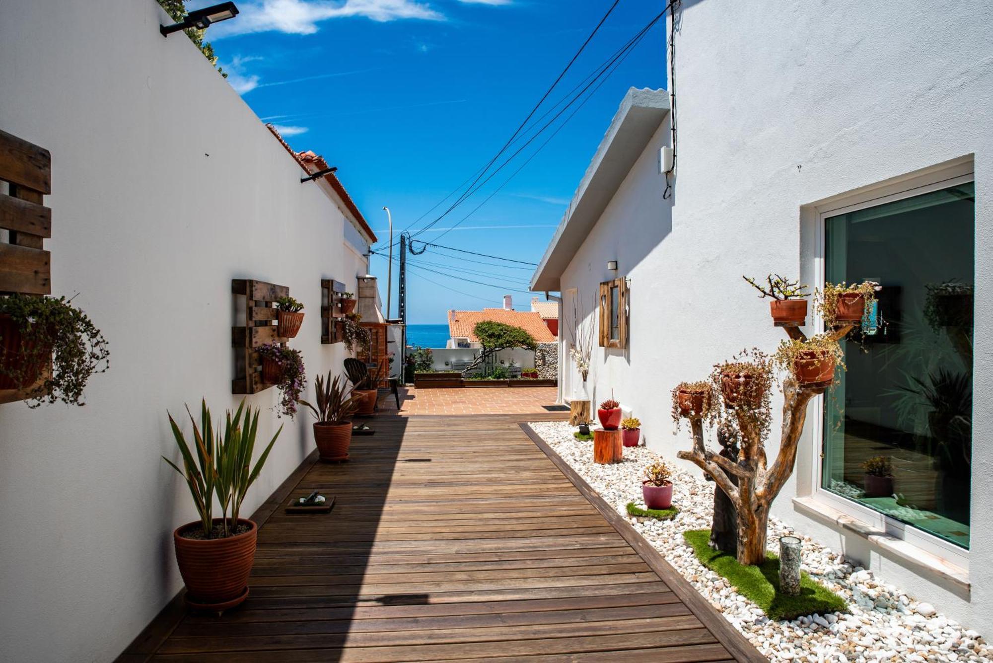Chez Nous Hotel Azenhas do Mar Exterior photo